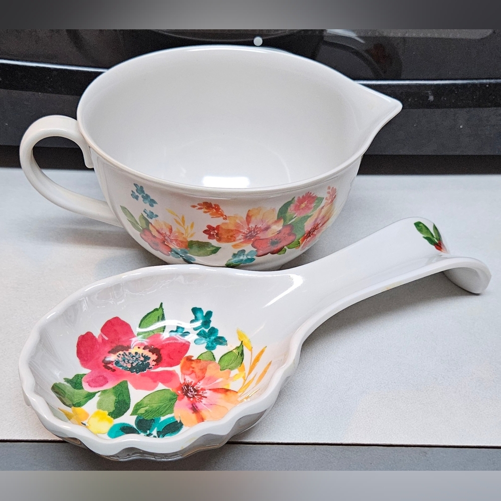 The Pioneer Woman Melamine Spoon Rest & 2 Cup Measuring Cup set